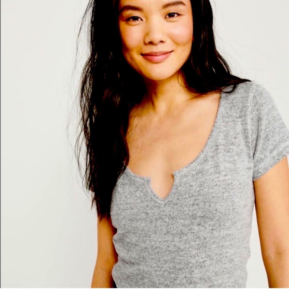 COLSIE NWT Ribbed crop Top